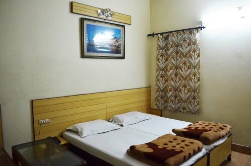 Hotel City Grand, Varanasi 2